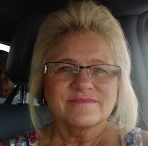 Meet your Posher, Deborah